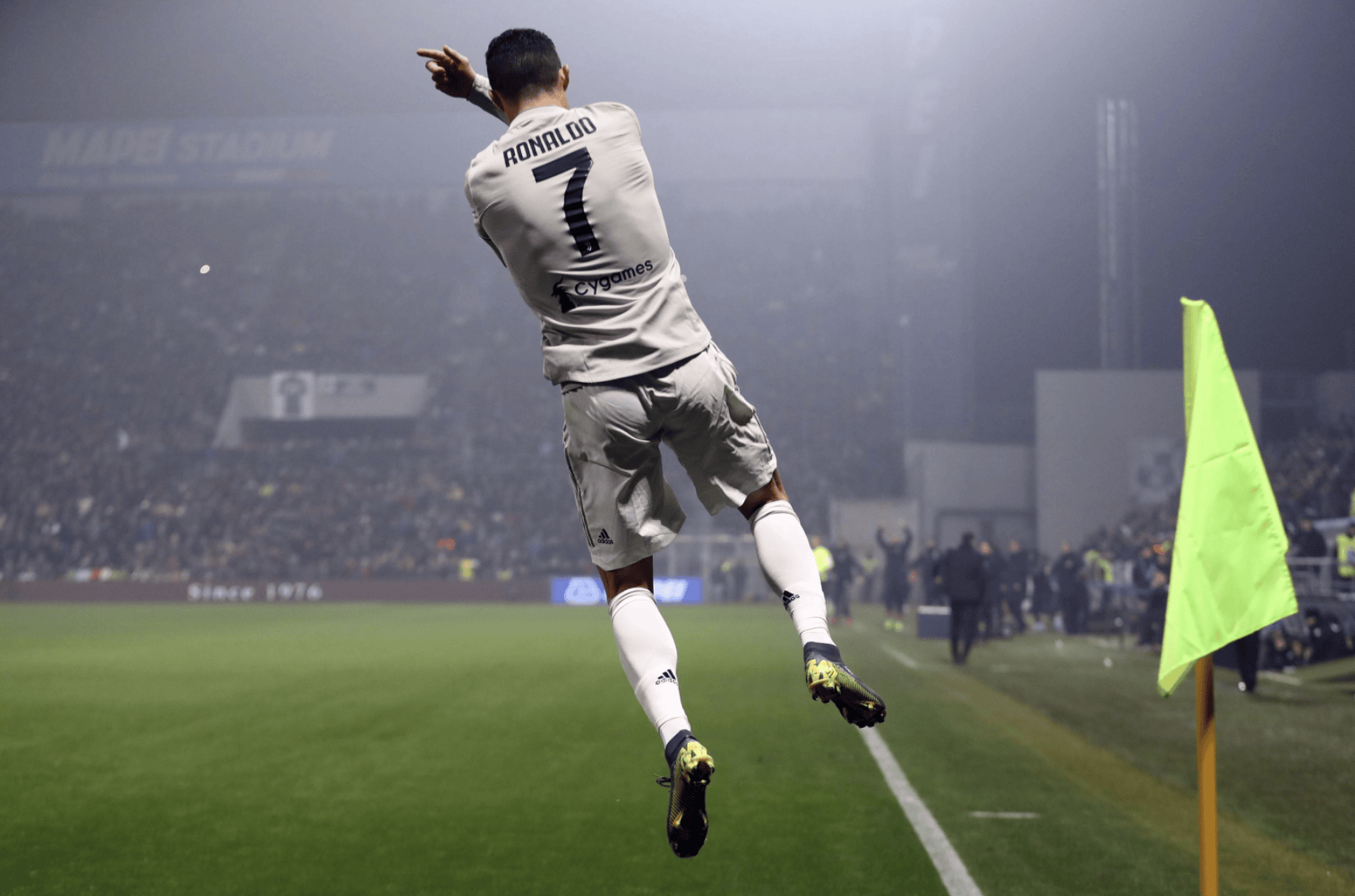 赛地聚焦——意甲关键时刻热度飙升,尤文图斯调整名单,目标明确,高层口径保持一致的简单介绍 赛地聚焦——意甲关键时刻热度飙升,尤文图斯调整名单,目标明确,高层口径保持一致的简单介绍