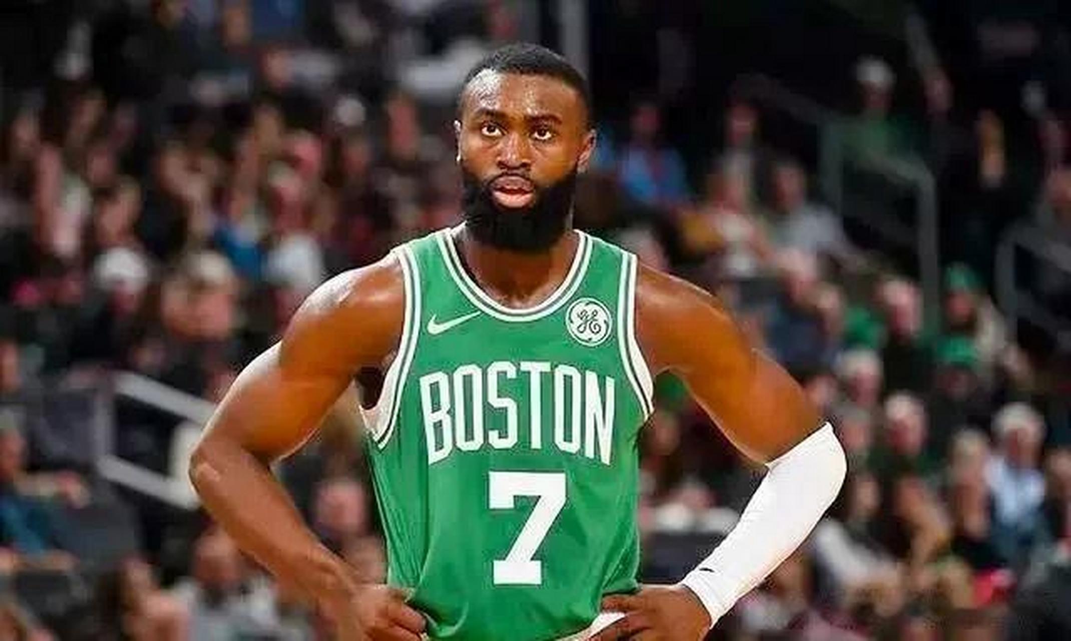 包含清晨NBA常规赛传出新动向，波士顿凯尔特人复出首秀，管理层表态——管理层满意，纪律约束更严格的词条