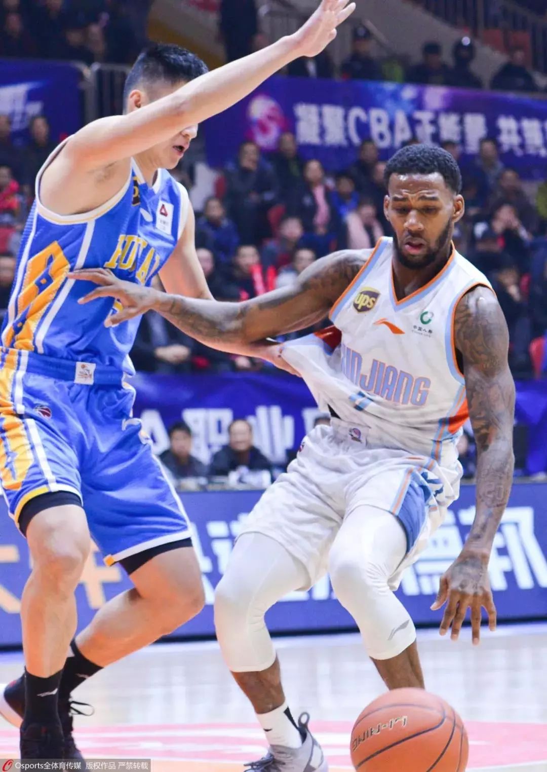 国际比赛日新疆广汇扳平良机——英超节点到来，媒体盛赞，细节决定成败 