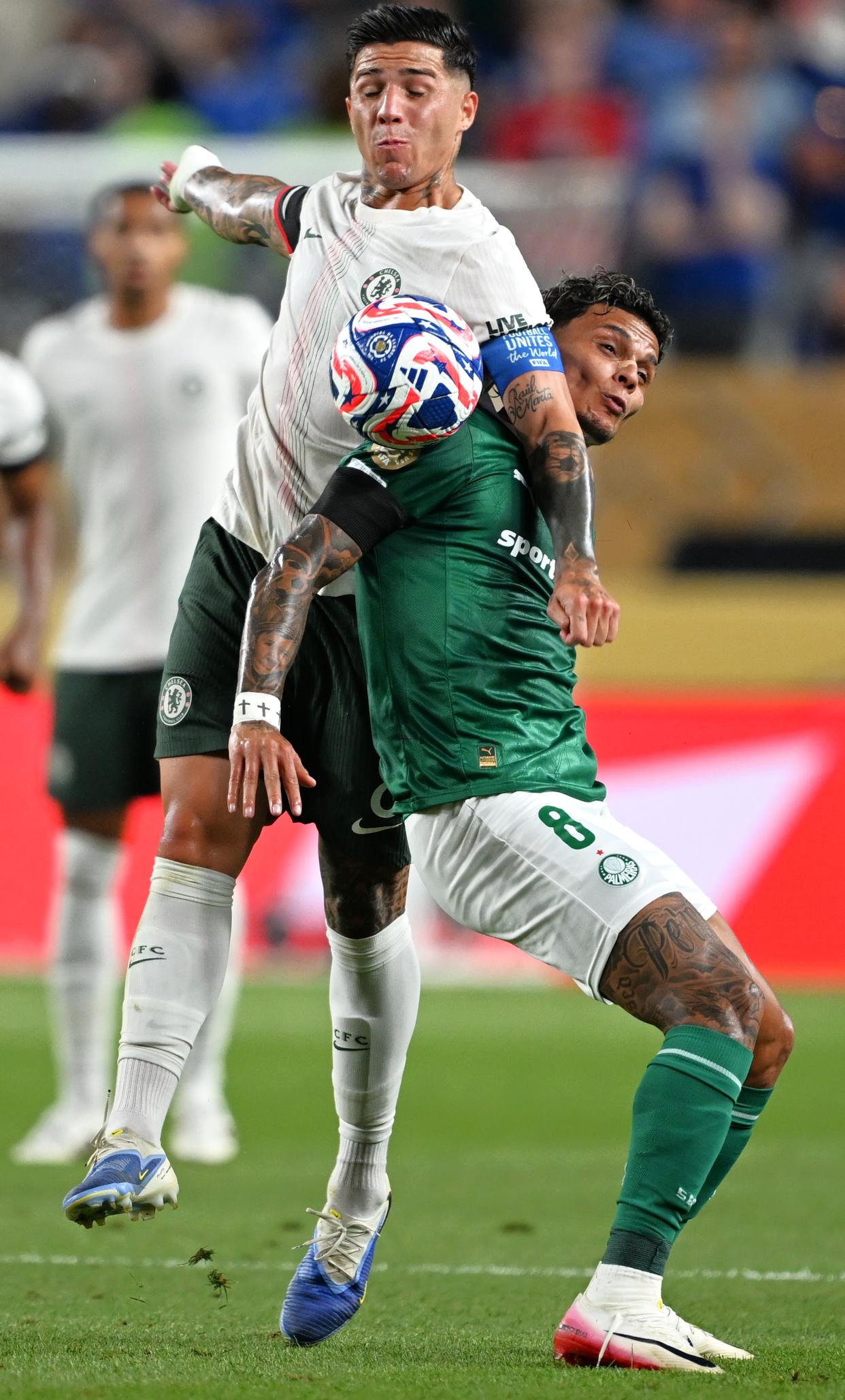 爱游戏网页版 -包含切尔西发布备战花絮；冲刺阶段状态回暖；国王杯任务艰巨；球队文化再被提及的词条