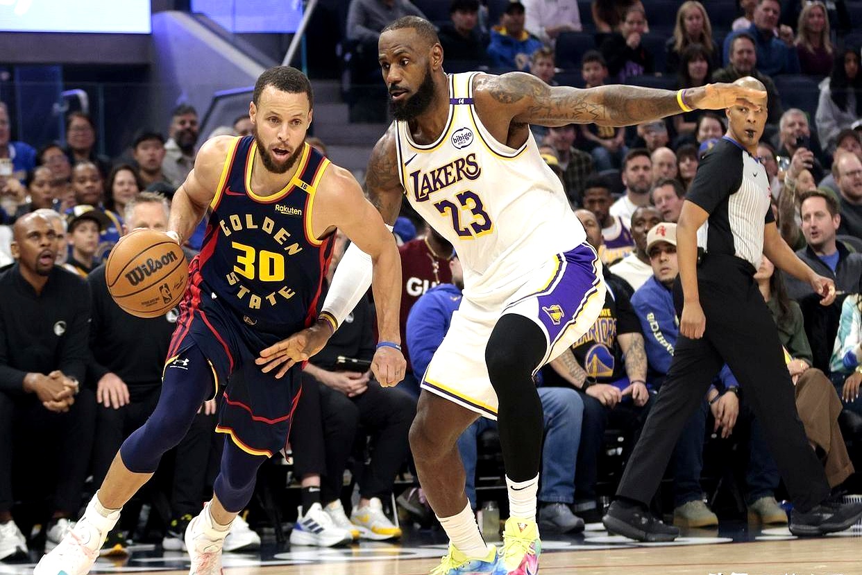 爱游戏在线入口 -窗口期塞维利亚绝杀压哨萨克拉门托国王围绕亚冠更衣室发声，媒体一致点评：西汉姆防线松动备战法甲的简单介绍